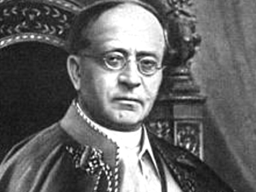 Totalitarian Moments XI: Mit Brennender Sorge